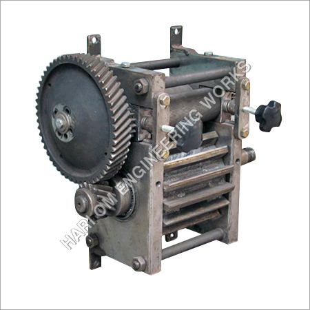 Plastic Dana Cutter Machine