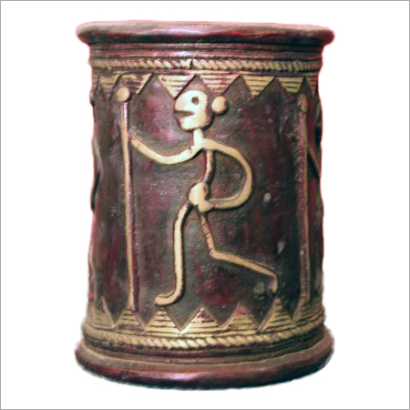 Wood Crafted Showpiece