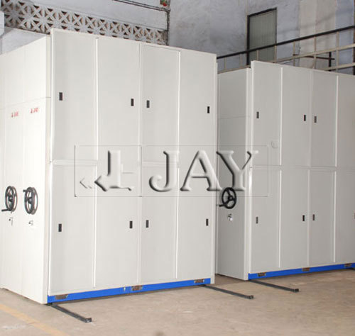 Mobile Shelving a Long Span for Light Loads