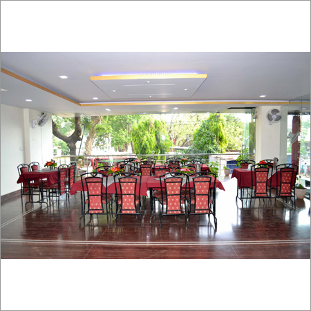 Deluxe Hotel Services