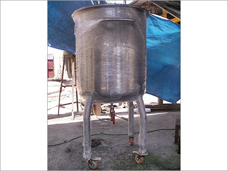 Vertical Mixing Tank