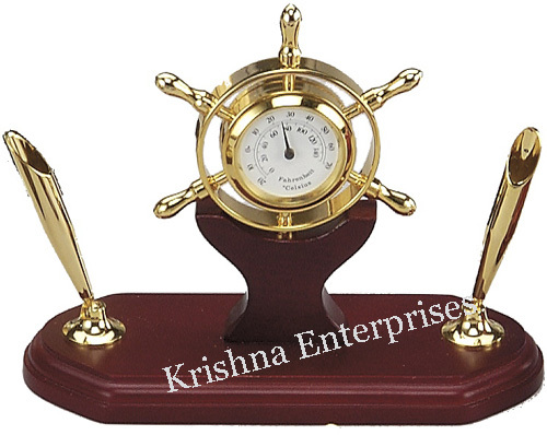 Wheel Clock Pen Holder