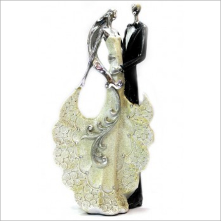 Couple Statue