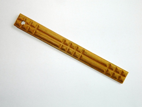 Solid Wood Boards Long Small Box Pyramid Moulding
