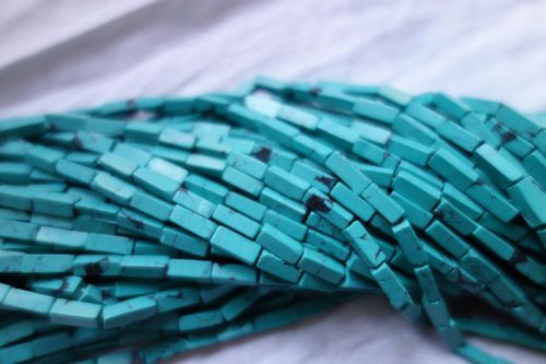 Turquoise 10 Strandx14 Inch Indian Greenturquoise Lining  3X5Mm To 3X9Mm Plain Cube Beads Single Strand 