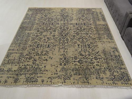 Hand Knotted Woolen Carpets
