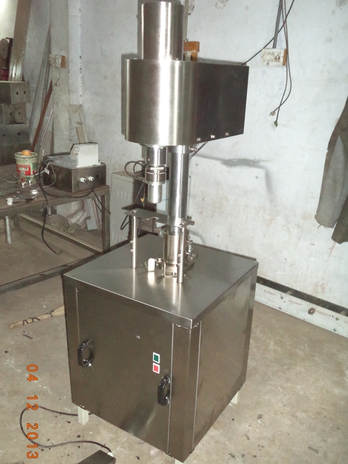 Lug Capping Machine
