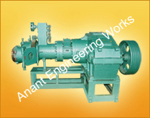 Rubber Extruder - EN-8/9, EN-19, EN-24, EN-41B Worm & Graded C.I. Casting Gear Box | 1:4.5 to 1:10 L.D. Ratio, Over 5000 Units Successfully Operating