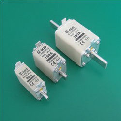 HIGH RUPTURING CAPACITY FUSE