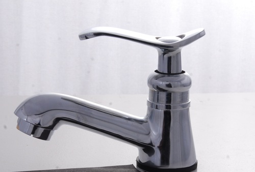 Pillar Cock With Foam Flow