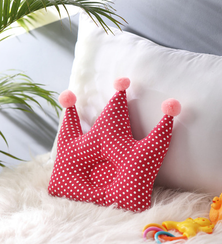 Crown shape cushion