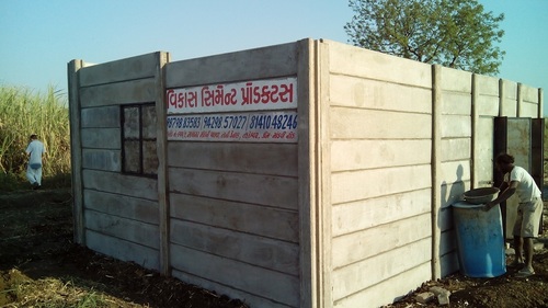 labour room wall