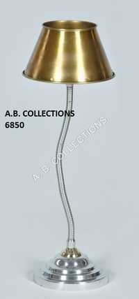 BRASS ANTIQUE SHADE DESIGNER LAMP