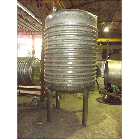 Vertical Pressure Vessels