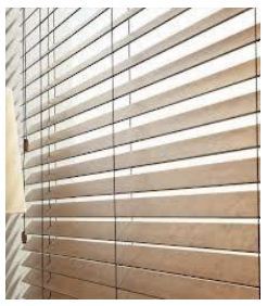 WOOD FINISHED VENETIAN BLINDS
