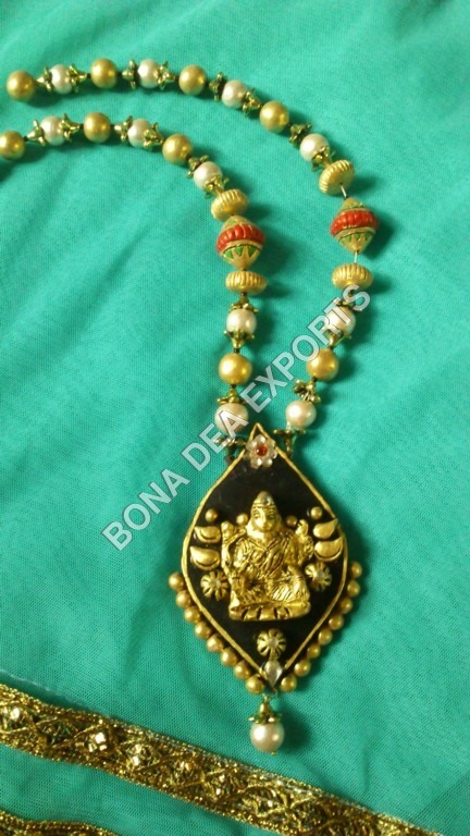 Terracotta Jewelery Gender: Women