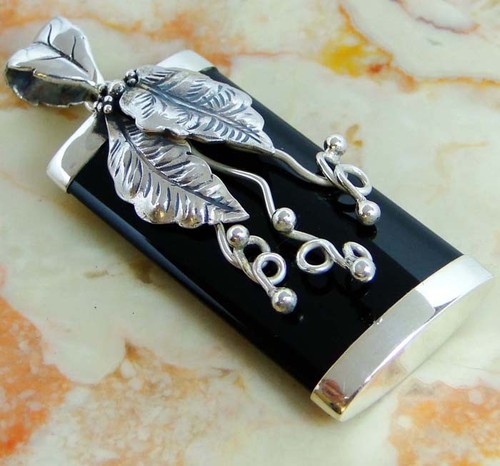 Silver leaf pendant