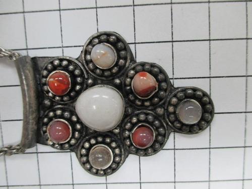 color full pendant