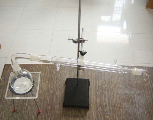 Glass Distillation Apparatus