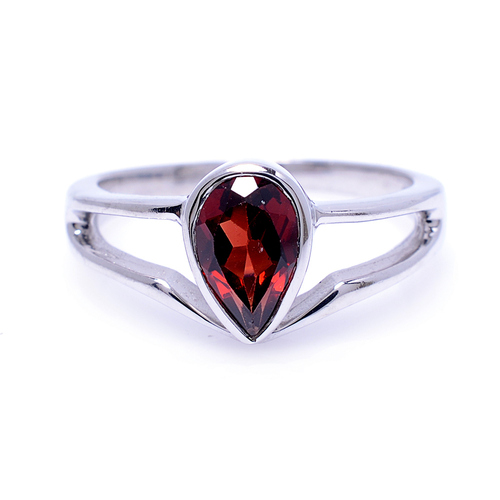 925 Sterling Silver Gemstone Garnet Ring