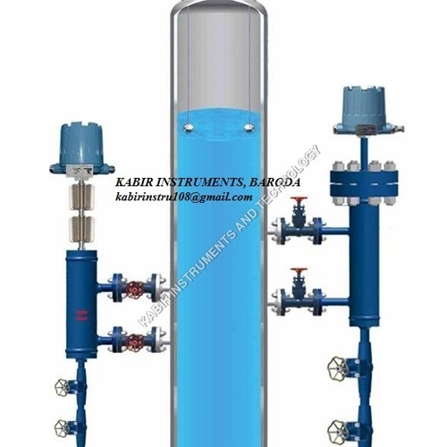 External Cage Displacer Level Switch