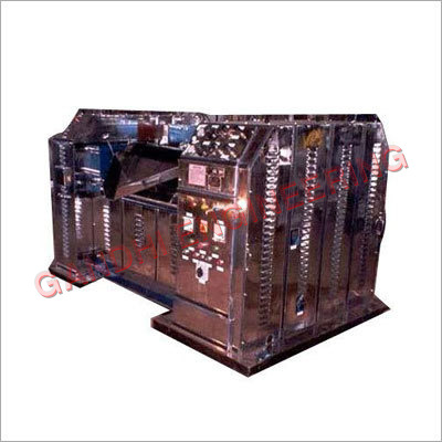 Triple Roll Mill Machine