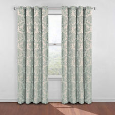 Eye let curtain