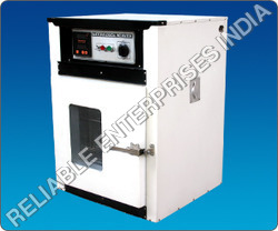 bacteriological incubator