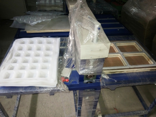 SIVER COTTED SD 2210 PATTEL DONA PLATE HYDROLIC TYPE MACHINE URGENT SALE IN AURANGABAD MAHARASTRA