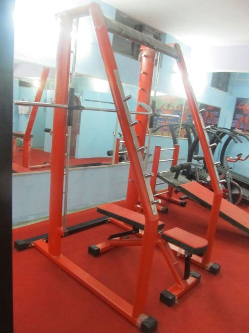 Free Weight Machine - Steel, 200x150x180 cm, Red | Multi-Position Bench, Spotter Bars, 300 kg Capacity