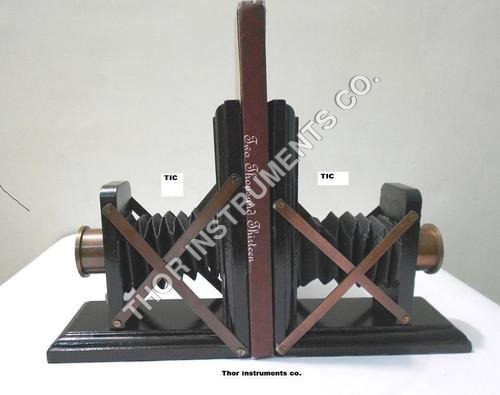 Vintage Metal Art "CAMERA" Bookends