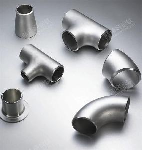 Brush pipe fittings