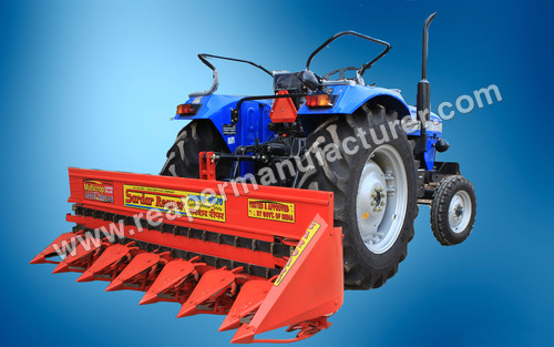 3 Conveyor Belt Rear Mounted Reaper