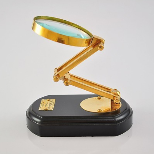 Brass Desk Top Magnifier with base Brass And Wood Magnifying Glass Brass Desk Top Magnifier with base Brass And Wood Magnifying Glass