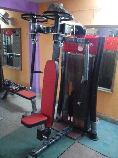 Steel Strength Training Machine - 200x150x180 cm, Red | Chest Press, Lat Pulldowns, Rows, Shoulder Presses