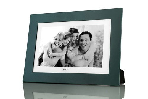 HANGING PHOTO FRAME