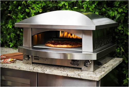Outdoor pizza oven for hotels and restaurants