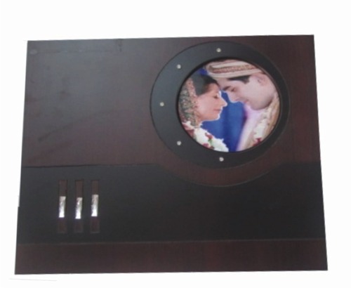 Brown Wooden Wedding Album - Material: Wood