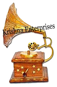 Antique Style Gramophone