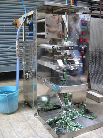 SHAMPOO PACKING MACHINE