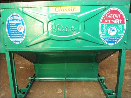 Agricultural Paddy Thresher Machine