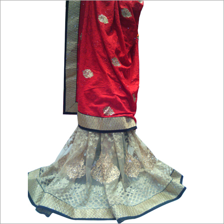 Grey Golden Sari With Red Aanchal