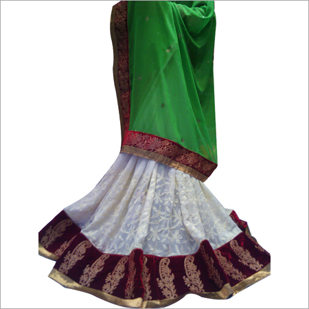 White Sari With Brown Border & Green Aanchal