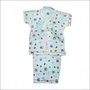 बच्चे के कपड़े