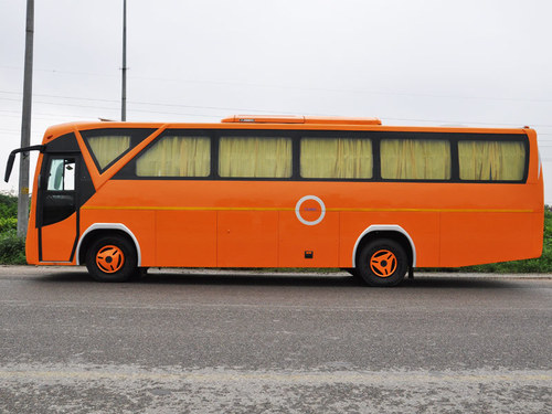 Guru XL 2012 Bus Coach