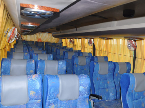 Guru XL 2012 Bus Interior