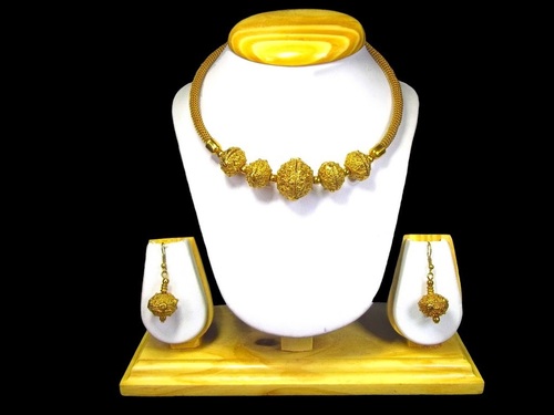 Traditional Gold Necklace Set