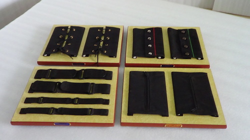 DRESSING FRAMES (Set of 4)