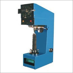 Vicker Hardness Tester