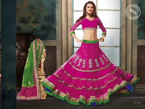BUY GLAMOROUS LEHNGAS